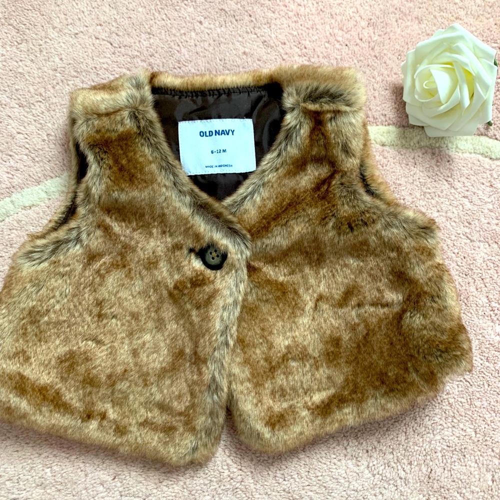 Babe faux fur vest 6-12 months